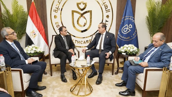 استعدادات لإطلاق مجموعة من المبادرات لدعم الرعاية الصحية في دول حوض النيل والقرن الإفريقي حسب رئيس هيئة الرعاية الصحية