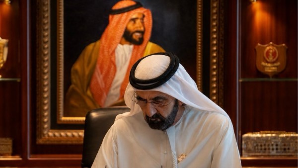 محمد بن راشد يستذكر مسيرة الشيخ زايد مؤسس الإمارات ويؤكد على الالتزام بالعهد