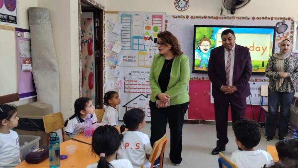 المدرسة الرسمية الدولية بالمقطم ترد على شكاوى نقص المعلمين وتعلن عن إجراءات لسد العجز