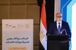 وزير التعليم يؤكد: اتقانا لمهارات اللغة العربية والرياضيات يعزز التفكير والاكتشاف لدى الطلاب