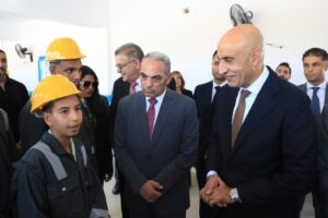 وزير التعليم يدشن مدرسة متخصصة في التكنولوجيا التطبيقية وقطاعات الغاز والطاقة المتجددة في فايد