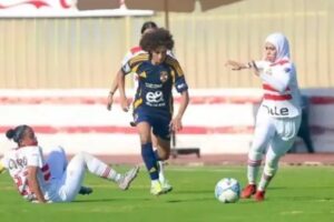 اجتمع طاقم التحكيم لقمة الأهلي والزمالك في دوري السيدات