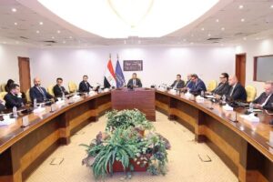 وزير الاتصالات يناقش الخطط التنفيذية لإنشاء مركز كيميت للبيانات مع مجموعة إنترو القابضة