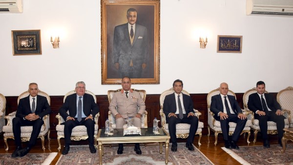 وزير الدفاع يمثل الرئيس في إحياء ذكرى رحيل الزعيم جمال عبد الناصر مع تقديم فيديو وصور للحدث