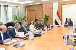 نائب رئيس الوزراء يؤكد على أهمية القابضة للتشييد والتعمير كعنصر أساسي في تعزيز المشروعات التنموية والعمرانية
