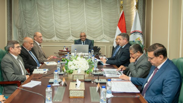 وزير الإنتاج الحربي يراقب تقدم خطة تطوير شركة حلوان للأجهزة المعدنية وزيادة كفاءتها