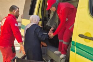 الهلال الأحمر يسهم في نقل الدفعة 86 من الجرحى والمرضى الفلسطينيين