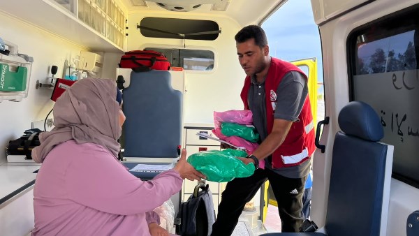 الهلال الأحمر يستقبل المجموعة 89 من الجرحى والمرضى الفلسطينيين