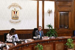 رئيس الوزراء يقوم بمتابعة تقدم العمل في مشروع “تخضير القاهرة الكبرى”