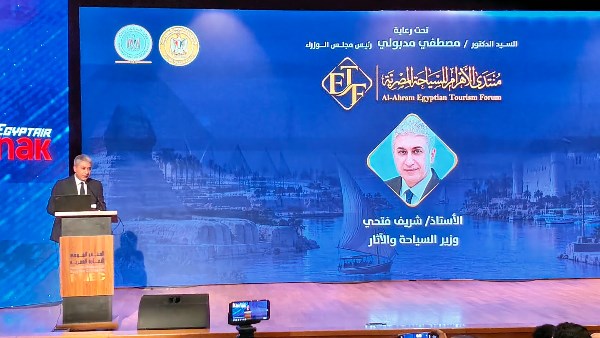 وزير السياحة يكشف عن تأثير المليون سائح في توفير 220 ألف فرصة عمل