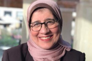 الدكتورة أمل أمين تحقق المركز الأول عربيًا في جائزة Profound Award الدولية