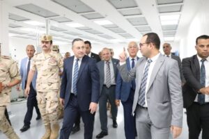 وزير التعليم العالي يقوم بزيارة للجامعة المصرية اليابانية لمتابعة المشروعات التعليمية والبحثية الجديدة