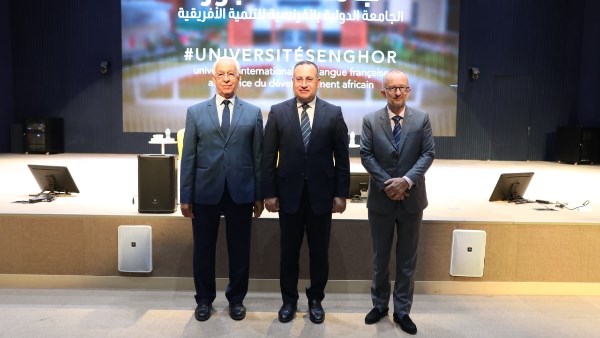 وزير التعليم العالي يقوم بزيارة تفقدية لمقر جامعة سنجور في برج العرب بالإسكندرية
