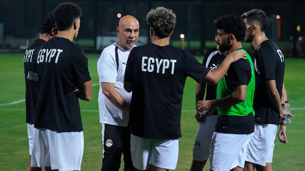 حسام حسن يسعى لإكمال صفوف منتخب مصر بضم 5 محترفين قبل انطلاق تصفيات أفريقيا
