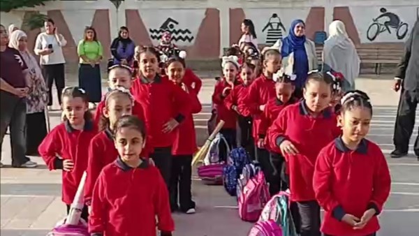 اتحاد أمهات مصر يطالب المدارس بزيادة وعي الطلاب حول مخاطر وسائل التواصل الاجتماعي