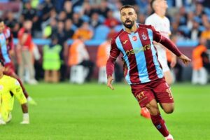 محمد صلاح يحرز الهدف الثالث لطرابزون في مرمى جالاتاسراي بدوري تركيا