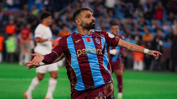 محمد صلاح يحقق هاتريك ويمنح طرابزون الهدف الرابع ضد جالاتا سراي في الدوري التركي