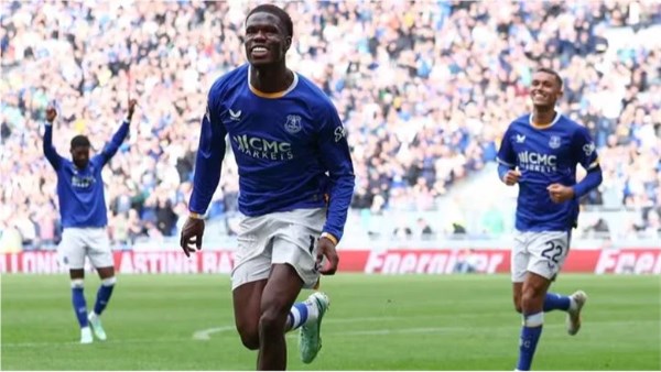 إيفرتون يعزز تألقه بفوز جديد على إيبسويتش في الدوري الإنجليزي