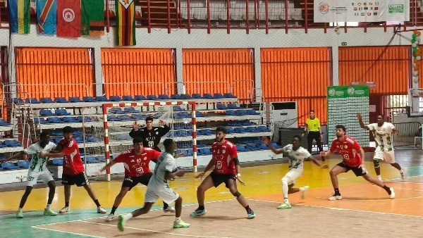منتخب مصر لكرة اليد يتأهل إلى نصف نهائي أفريقيا 2008 بعد فوزه الساحق على نيجيريا بفارق 55 هدفاً
