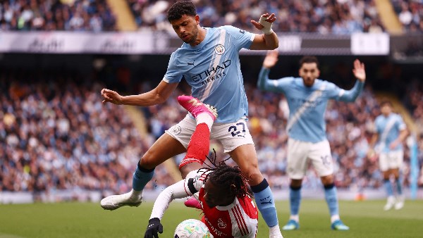 تعرف على تفاصيل موعد والقناة الناقلة لمواجهة مانشستر سيتي ونورويتش سيتي في كأس كاراباو اليوم