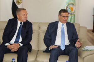 وزير الزراعة يناقش سبل تعزيز التعاون مع وفد من جمهورية أوزبكستان