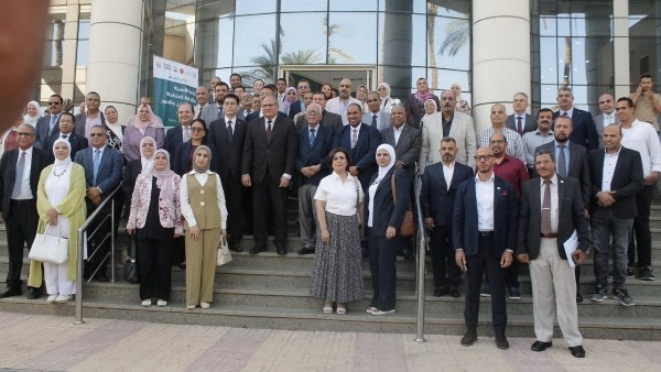 تدريب 25 عراقيًا على تقنيات حديثة لمكافحة آفات النخيل وزراعة الأنسجة