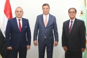 الوزير الزراعة يبحث مع «إيكاردا» سبل جديدة لمواجهة الجفاف في الحقول