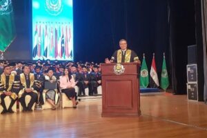 وزير الزراعة يشارك في احتفال تخرج دفعة جديدة من الأكاديمية العربية للعلوم والتكنولوجيا والنقل البحري
