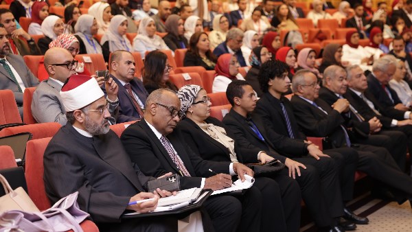 أمل عمار تساهم في مؤتمر الهوية الوطنية الذي يسلط الضوء على الجذور الراسخة