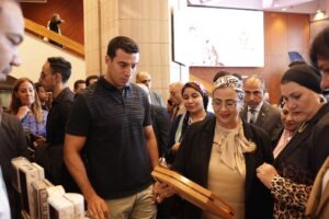 رئيسة المجلس القومي للمرأة تزور معرض ديارنا خلال فعاليات مؤتمر الهوية الوطنية