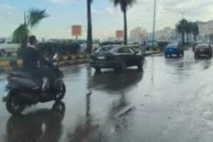 الأرصاد الجوية تعلن عن توقعات لأمطار وشبورة وانخفاض في درجات الحرارة اليوم السبت