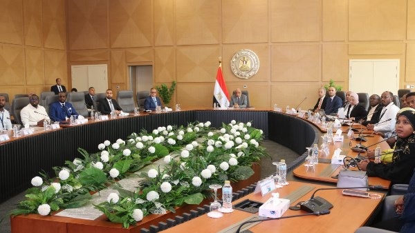 إكمال 16 متدربًا جيبوتيًا لبرنامج تحسين كفاءة الطاقة في حفل خاص للكهرباء