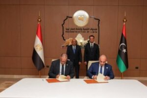 مصر وليبيا تتفقان على مذكرة تفاهم لتعزيز مشروعات الكهرباء والطاقة المتجددة