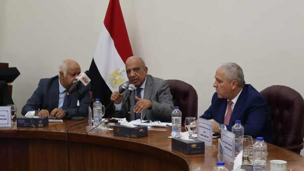 وزير الكهرباء يعلن تحقيق خفض بقيمة 70 مليار جنيه في استهلاك الوقود خلال عامين