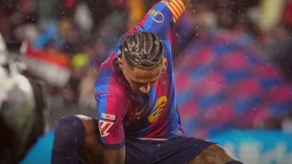 رافينيا يكشف عن عرض سعودي مغري لكنه يفضل البقاء مع برشلونة