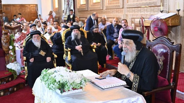 البابا تواضروس يؤكد من كاتدرائية ملوي أهمية بركة الله في حياتنا