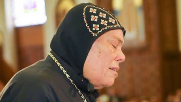 حدد دير الأنبا مكاريوس السكندري موعد جنازة القمص تادرس والبابا تواضروس ينعيه