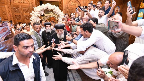 قداسة البابا تواضروس يصل إلى مقر مطرانية ببا والفشن
