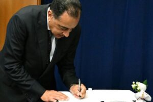 مدبولي يجتمع مع جوتيريش في نيويورك وأمين الأمم المتحدة يشيد بدور مصر في تعزيز الاستقرار بالمنطقة