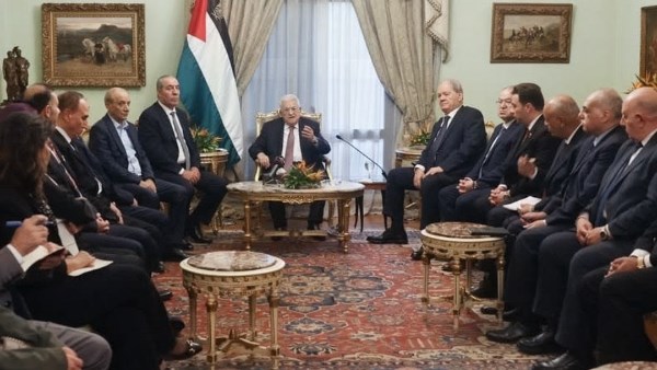 أبو مازن يؤكد دعم مصر بقيادة السيسي المستمر للشعب الفلسطيني