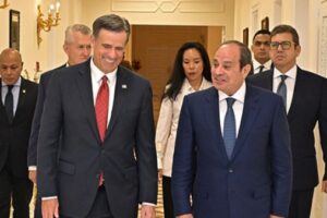 الرئيس السيسي يعبر عن تأييد مصر لجهود الوصول إلى اتفاق شامل لحل الأزمة الإيرانية