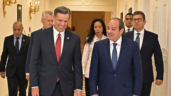 الرئيس السيسي يعبر عن تأييد مصر لجهود الوصول إلى اتفاق شامل لحل الأزمة الإيرانية