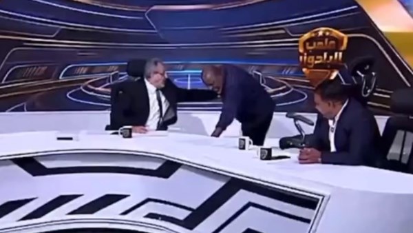انسحاب ربيع ياسين من الاستوديو مباشرةً إثر مشادة مع أسامة حسن بسبب الأهلي
